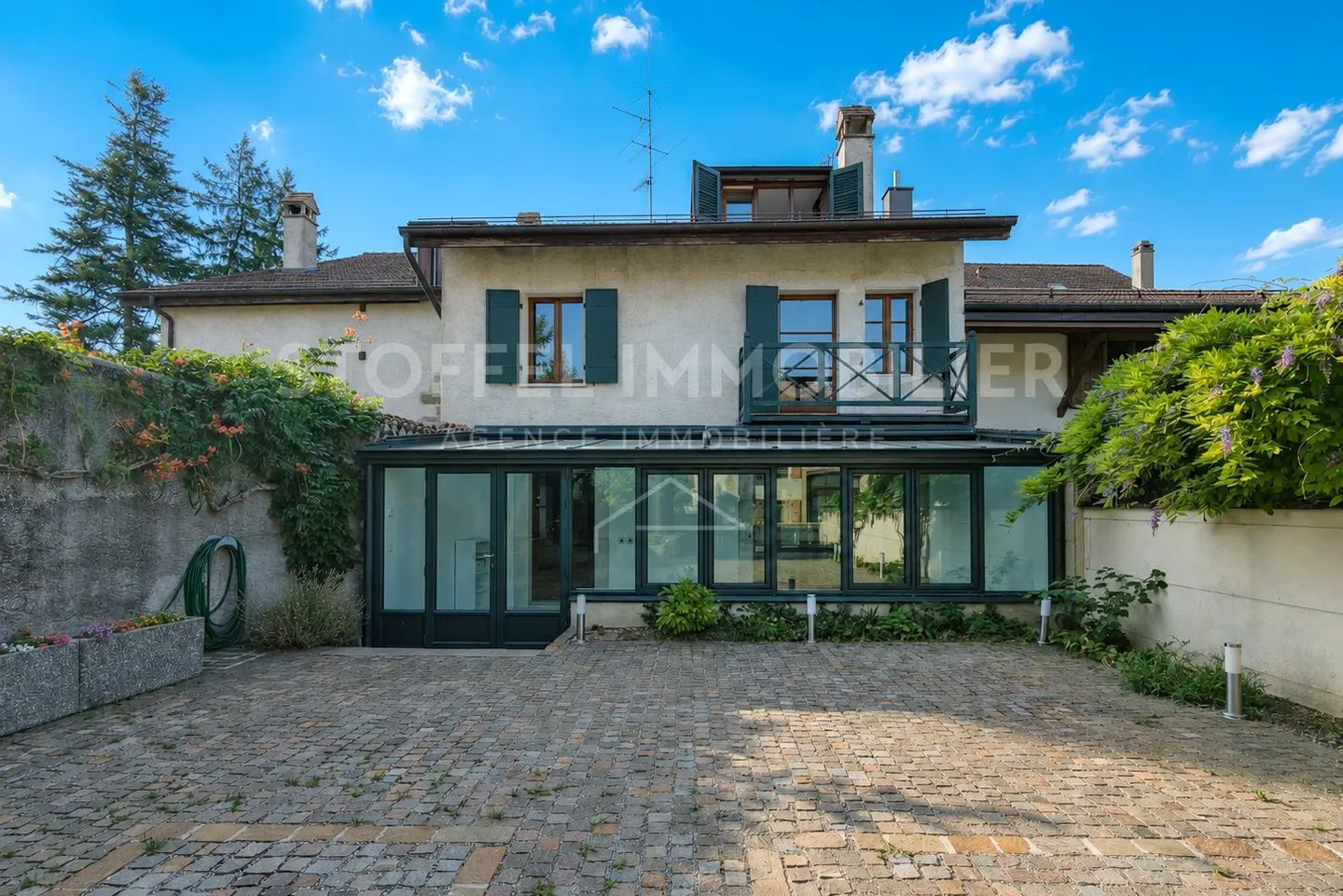 Spacious village house, 5 bedrooms - Co-Exclusive - Photo 3 of 7