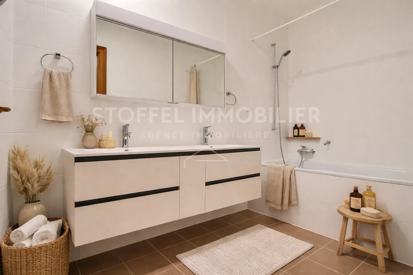 Spacious village house, 5 bedrooms - Co-Exclusive - Photo 5 of 7