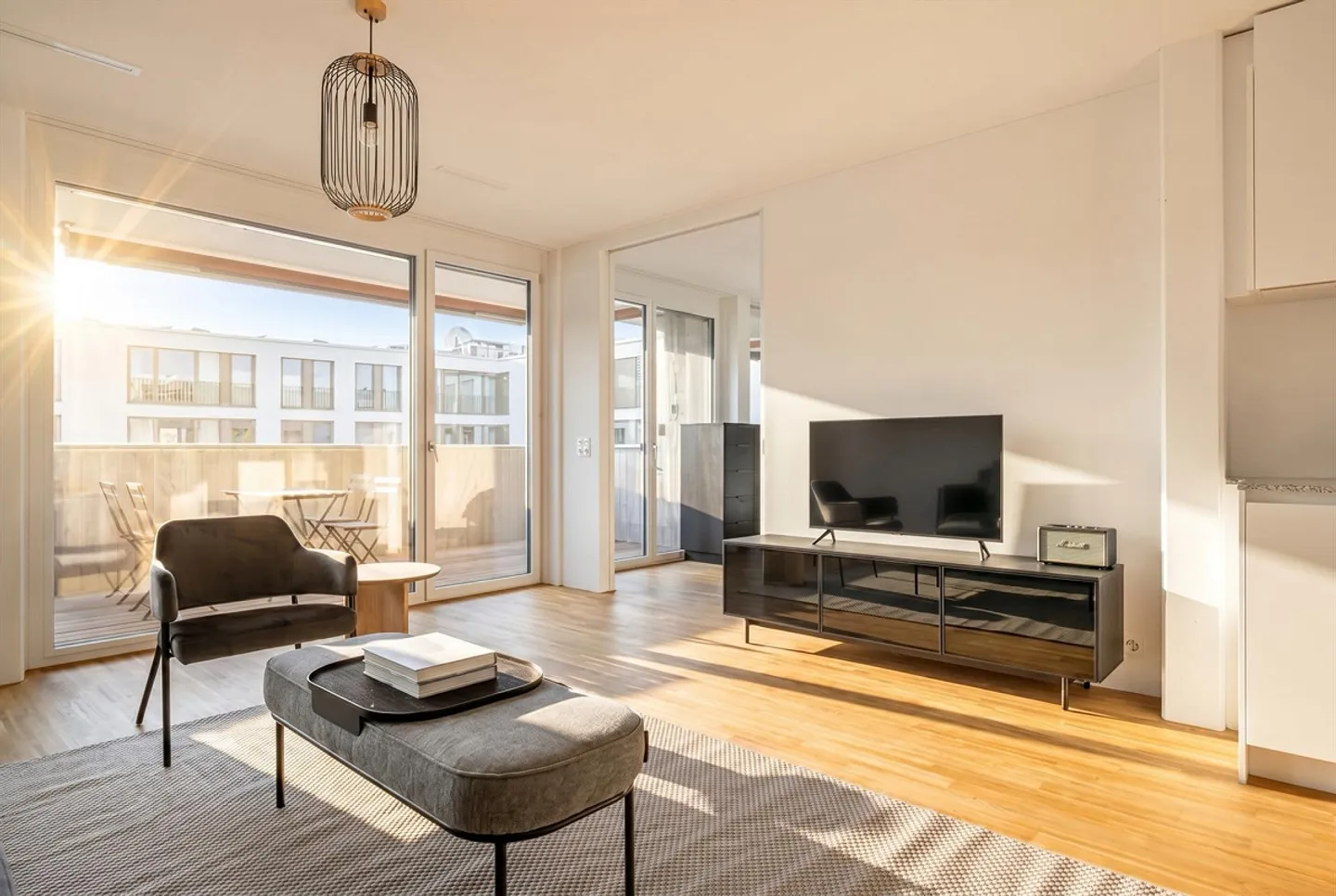Moderne Wohnung mit sonnigem Balkon - Foto 4 von 13