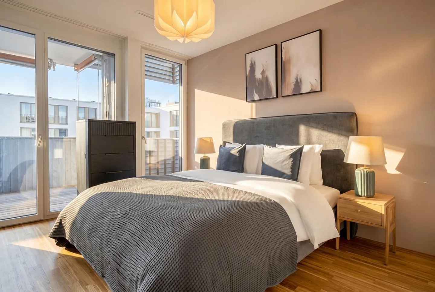 Moderne Wohnung mit sonnigem Balkon - Foto 5 von 13
