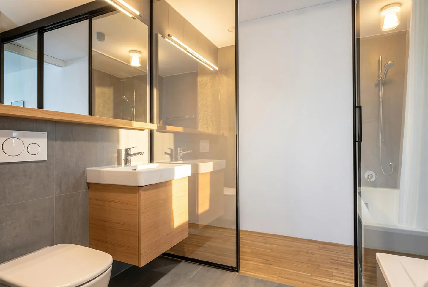 Moderne Wohnung mit sonnigem Balkon - Foto 10 von 13