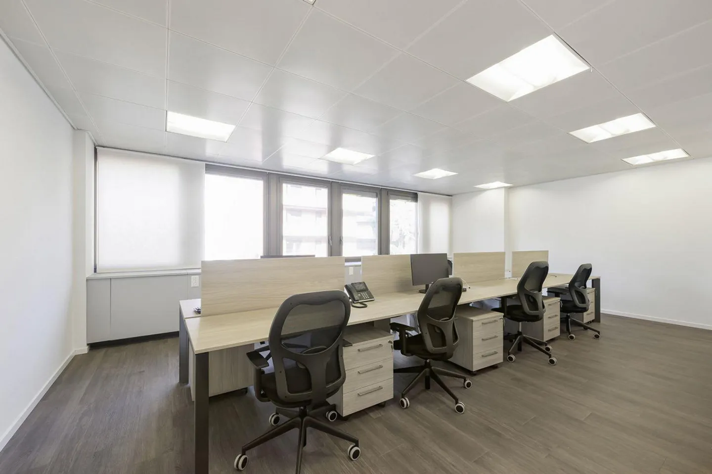 AMPIO UFFICIO A PARADISO | LARGE OFFICE IN PARADISE | AMPIO UFFICIO... - Photo 2 sur 4