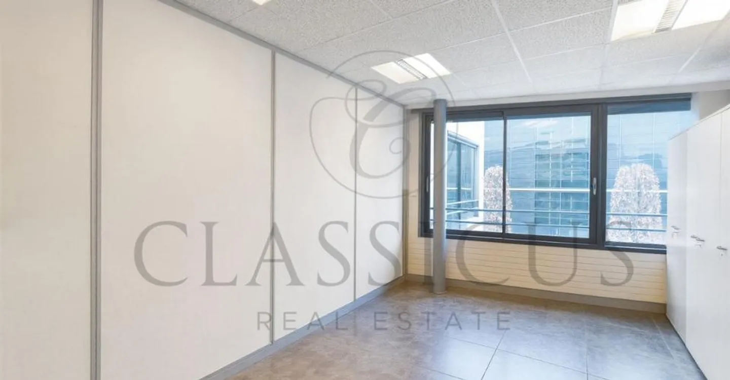 Spazio ufficio in affitto - Foto 2 di 13