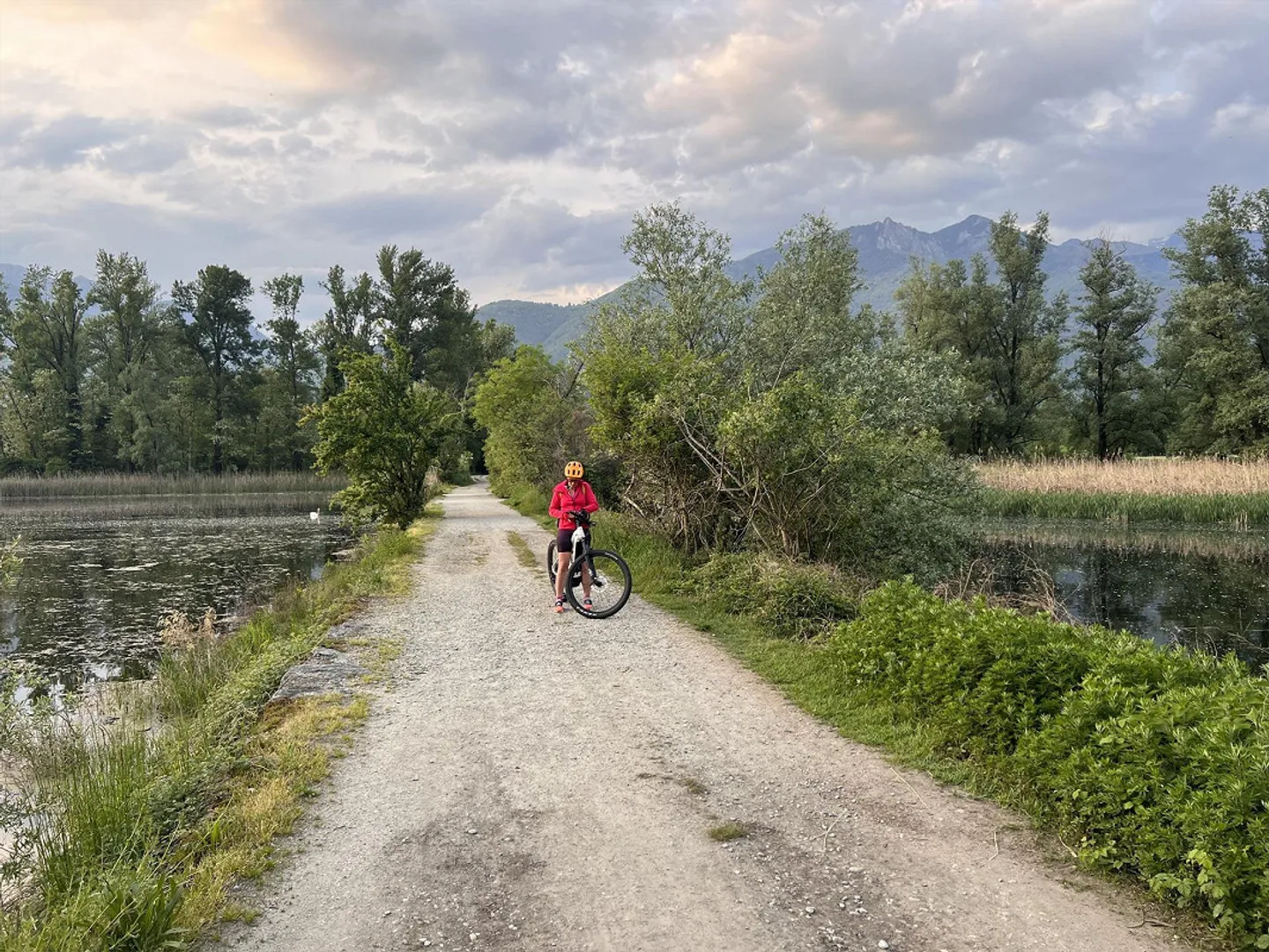 Magnifique Attique avec Terrasse Ensoleillée sur Bolle di Magadino - Photo 24 sur 30