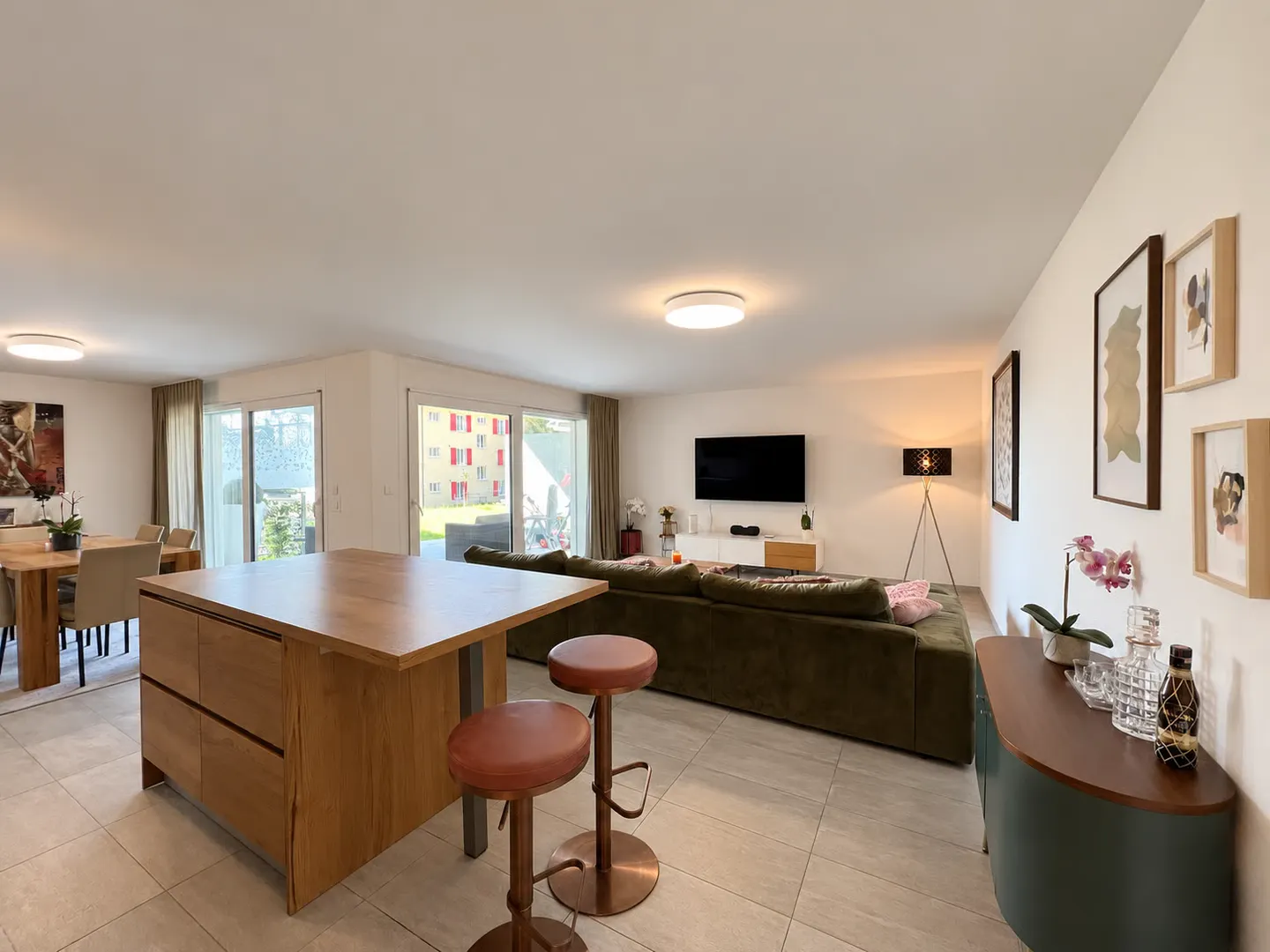 Magnifique appartement contemporain avec vastes terrasses et jardin privatif - Photo 2 of 13