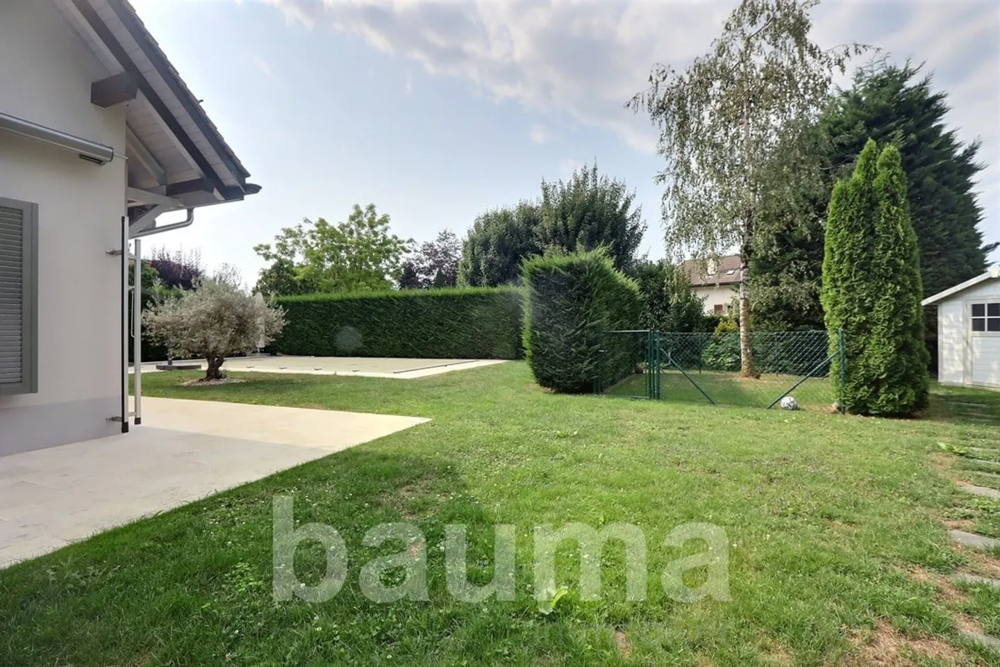 Villa indipendente in zona tranquilla con piscina - Foto 9 di 13