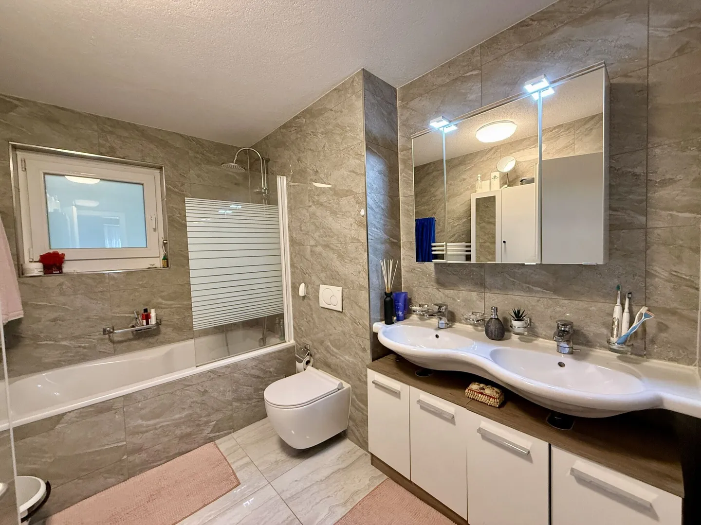 Appartement attrayant de 5,5 pièces dans un emplacement ensoleillé - Photo 15 sur 19