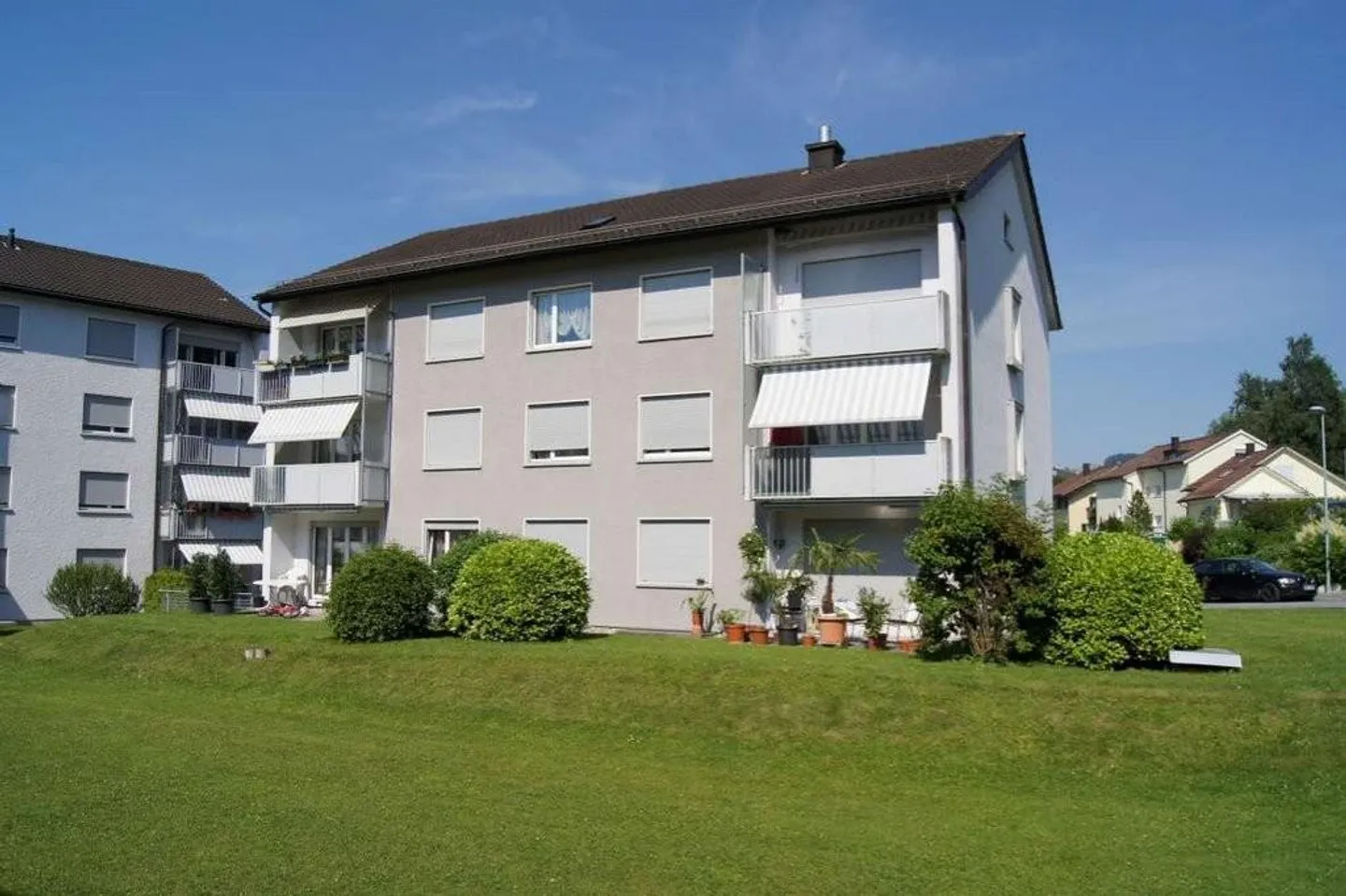 Do you need a parking space in the east of the city of St. Gallen? - Photo 2 of 2