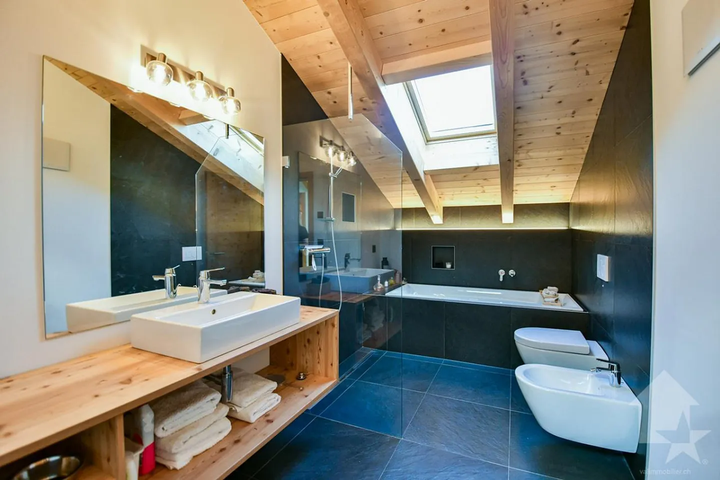 Wunderschönes Chalet mit 275 m2 Wohnfläche im Herzen der Natur - Foto 21 von 25