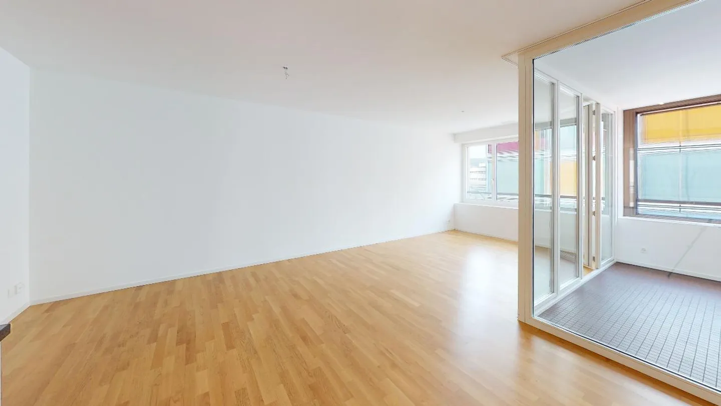 Attraktive, zentral gelegene 2.5 Zimmer-Wohnung in der CITYBAY - Photo 2 of 6