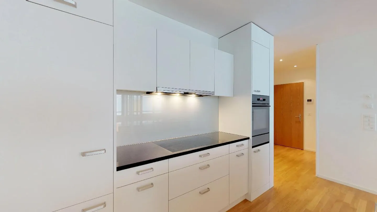 Attraktive, zentral gelegene 2.5 Zimmer-Wohnung in der CITYBAY - Photo 3 of 6