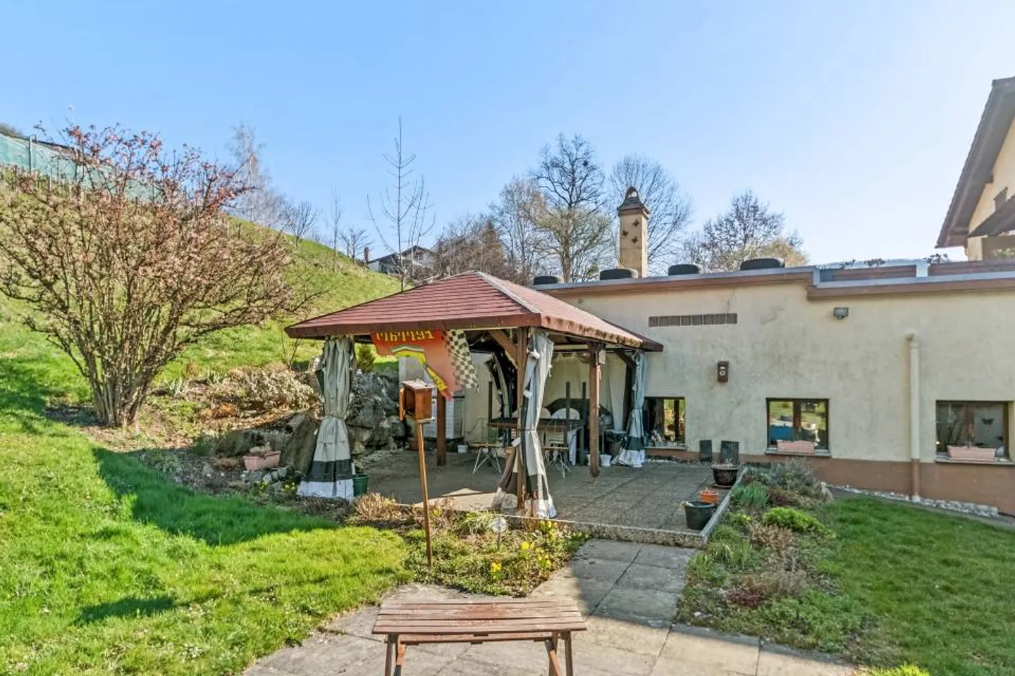 House 10.5 rooms - Photo 8 of 13