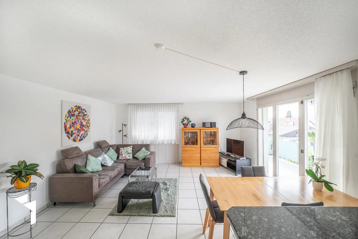 Appartement confortable et calme de 4,5 pièces - Photo 1 sur 12