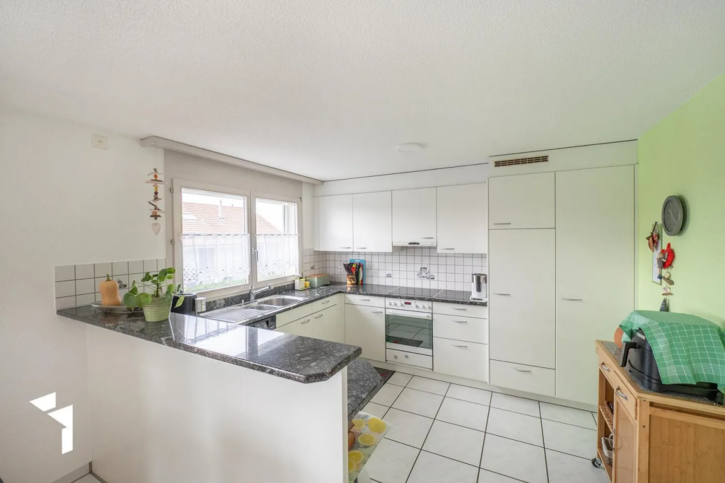 Appartement confortable et calme de 4,5 pièces - Photo 5 sur 12