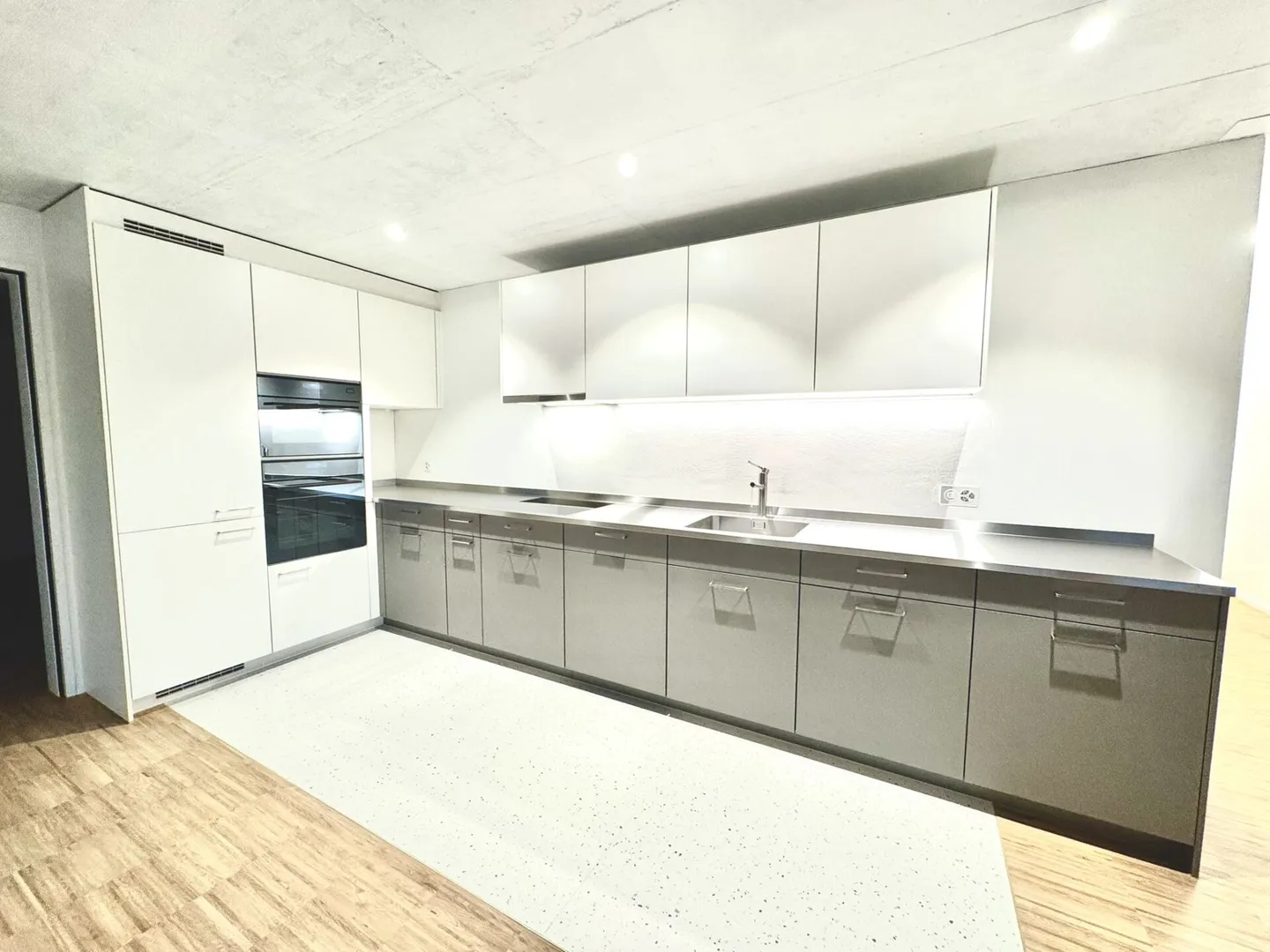 Neubau: 5.5-Zimmer-Gartenwohnung in Kaltbrunn - Foto 4 von 11