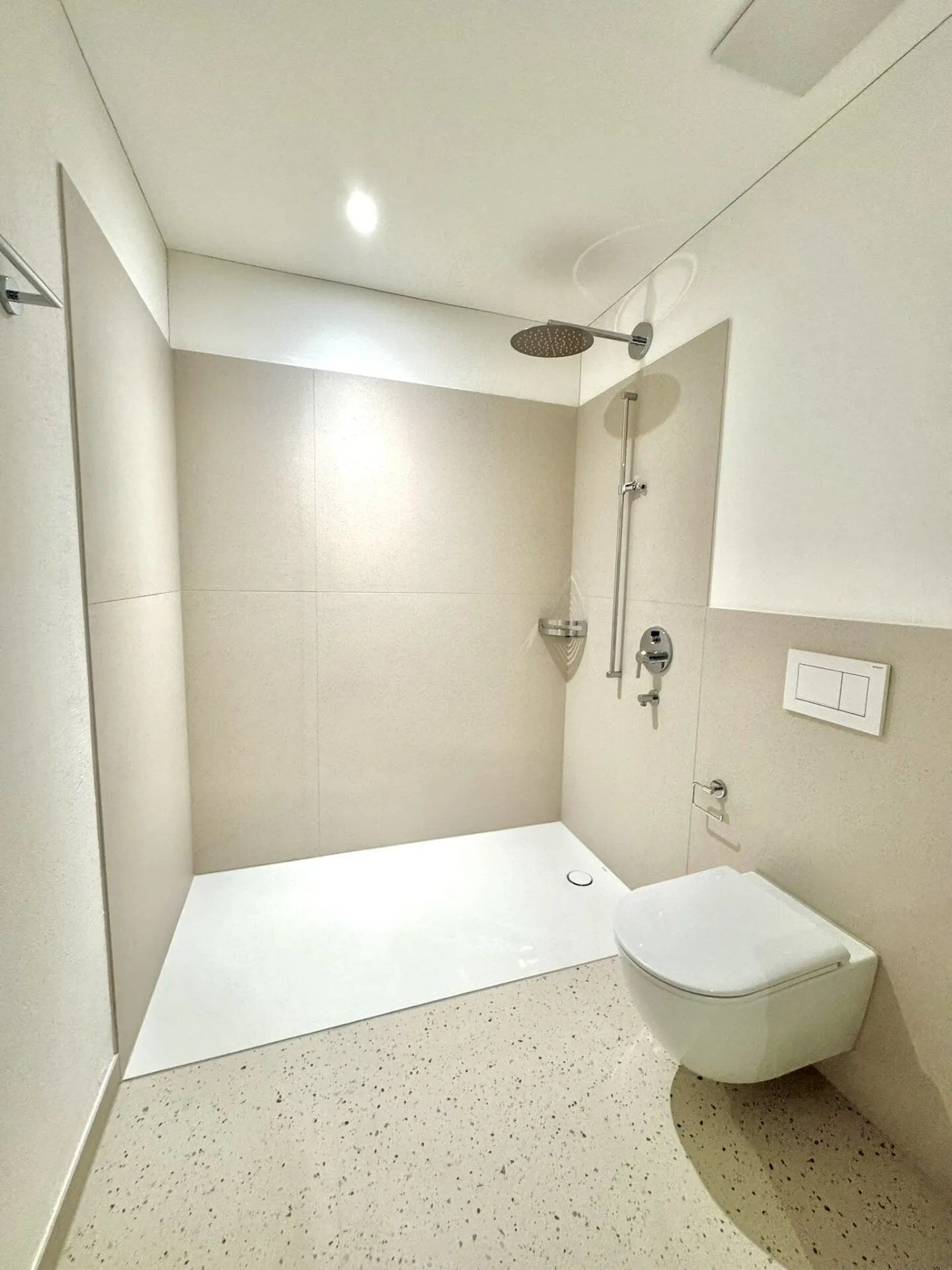 Neubau: 5.5-Zimmer-Gartenwohnung in Kaltbrunn - Foto 7 von 11