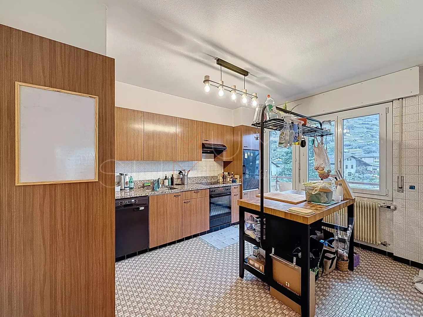 Appartement lumineux à St-Léonard ? 3 chambres, balcons, jardin et places de par - Photo 4 sur 15