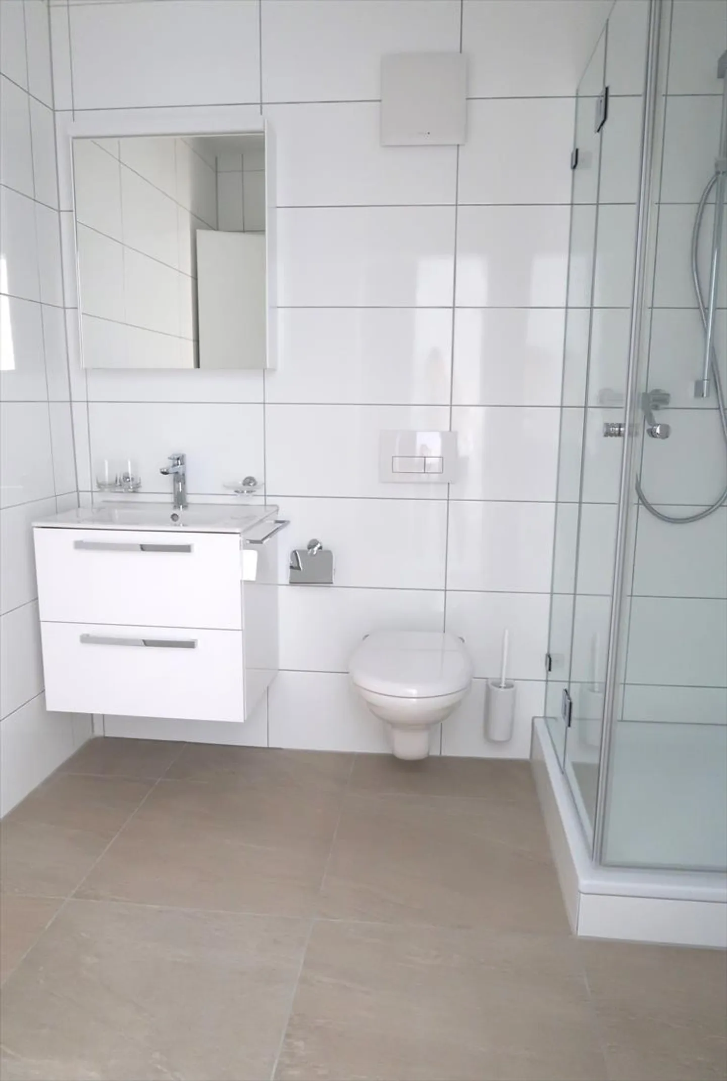 Apartment for rent - Photo 3 of 5