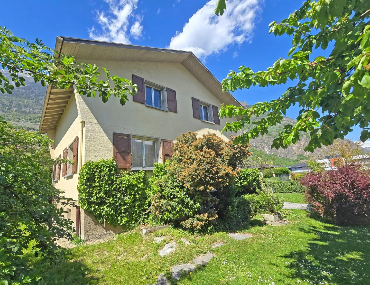 5,5-Zimmer-Haus mit Anbau 60m2 - Foto 9 von 9