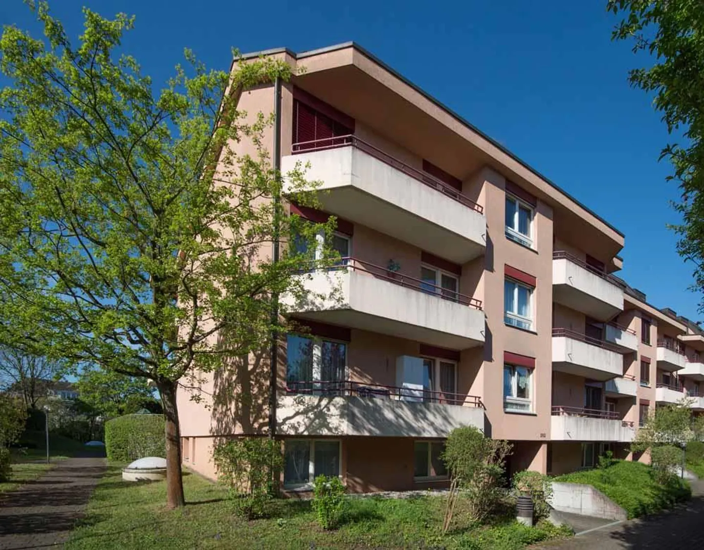 Stanza per il bricolage in una posizione tranquilla - Foto 1 di 3