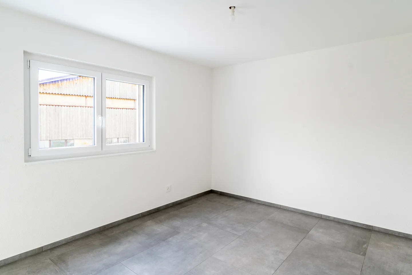 Appartement neuf de 3.5 pces avec jardin parivatif - Photo 5 sur 8