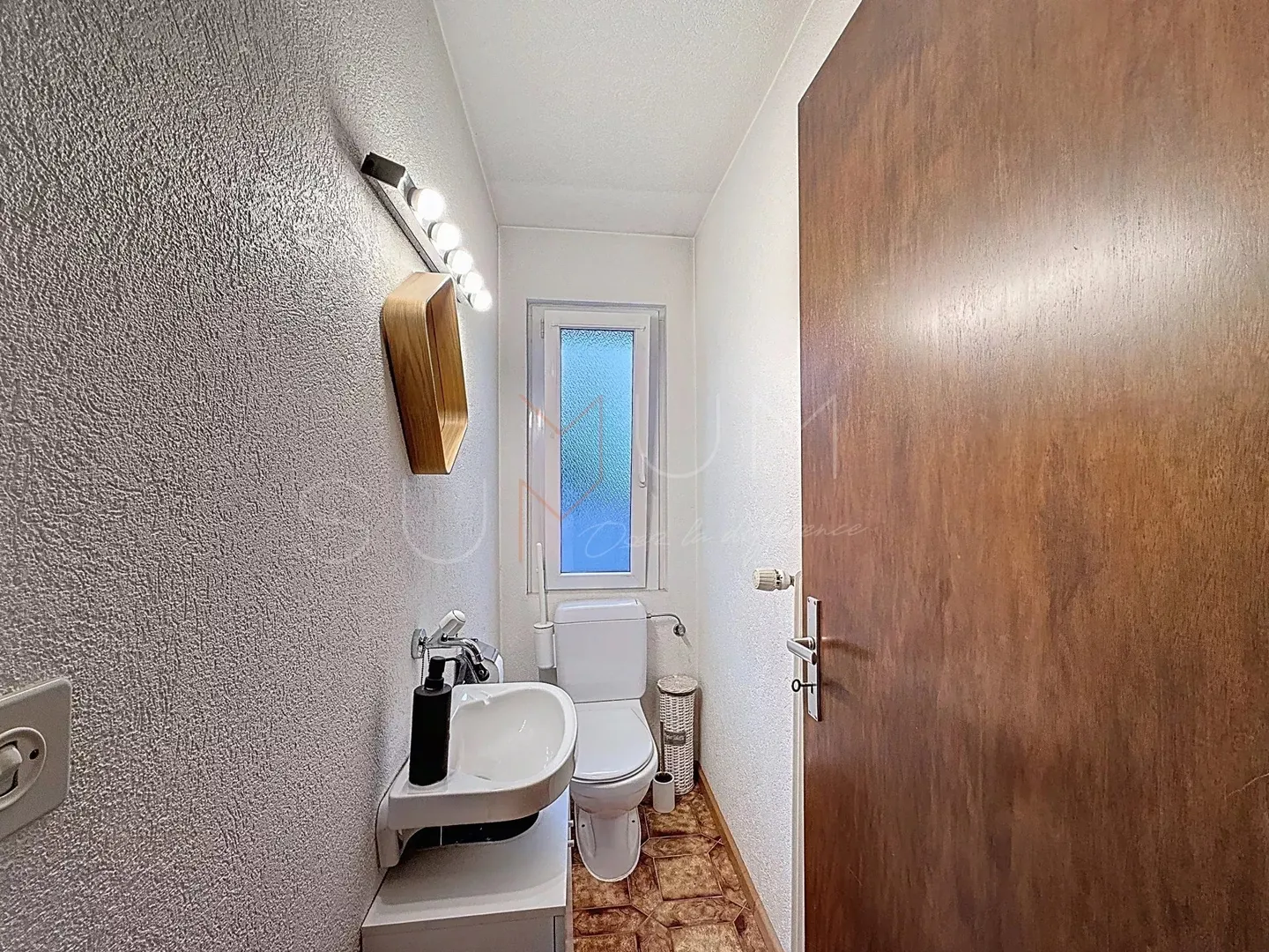 Appartement lumineux à St-Léonard ? 3 chambres, balcons, jardin et places de par - Photo 8 sur 15