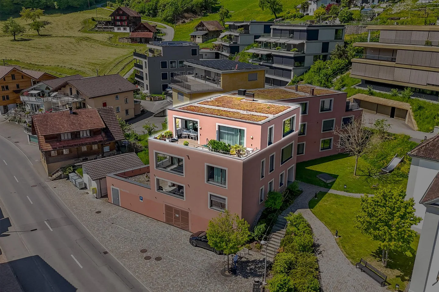 Modern apartment with lake view - Photo 3 of 10