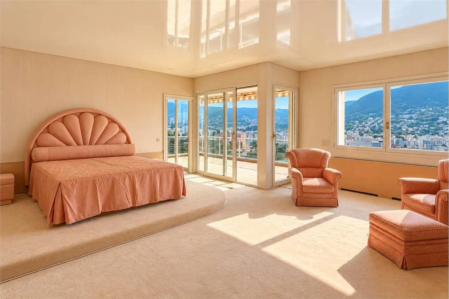 Elegante Residenz mit Seeblick und Privatgarten - Foto 6 von 13
