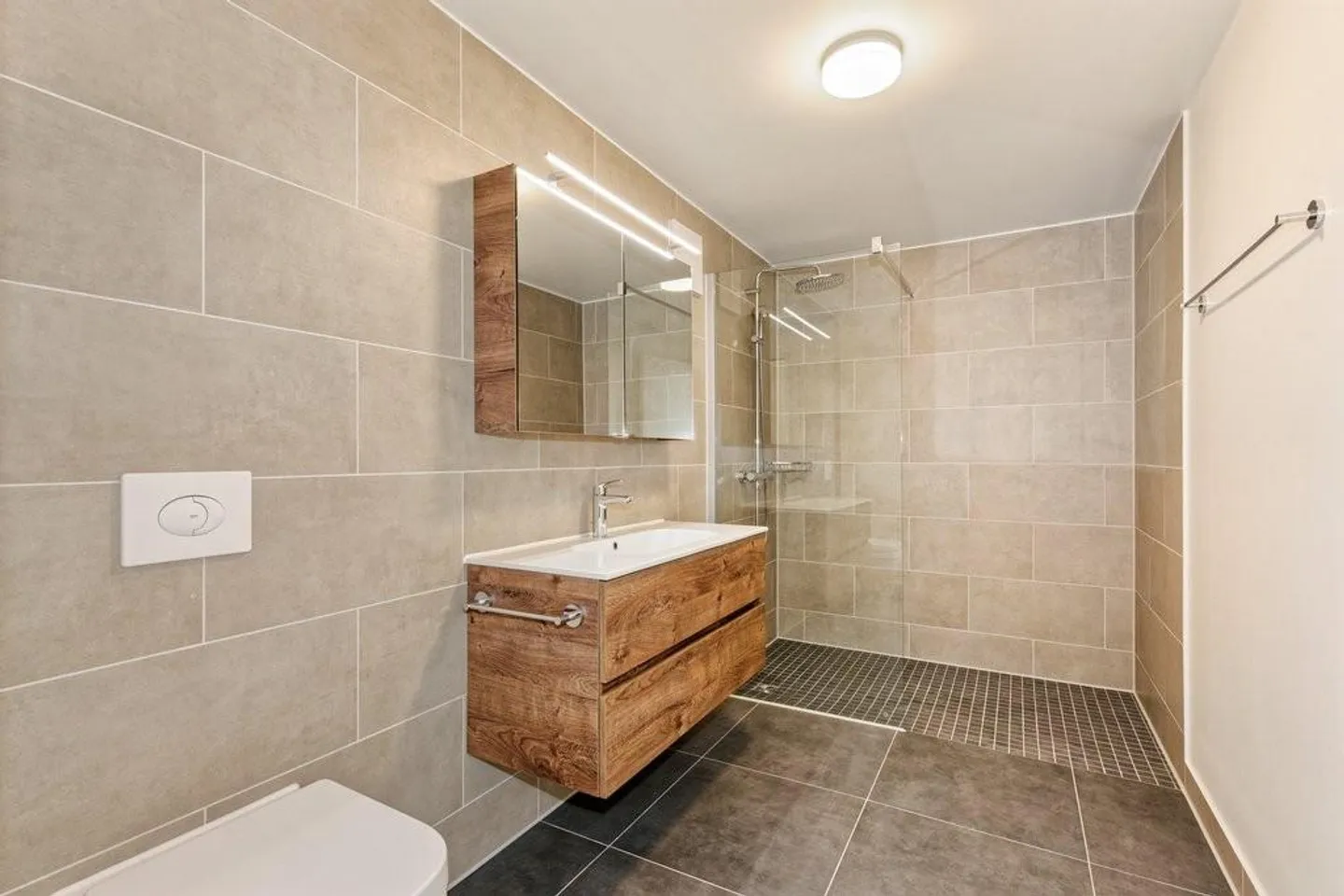 Your new feel-good oasis - Photo 8 of 10