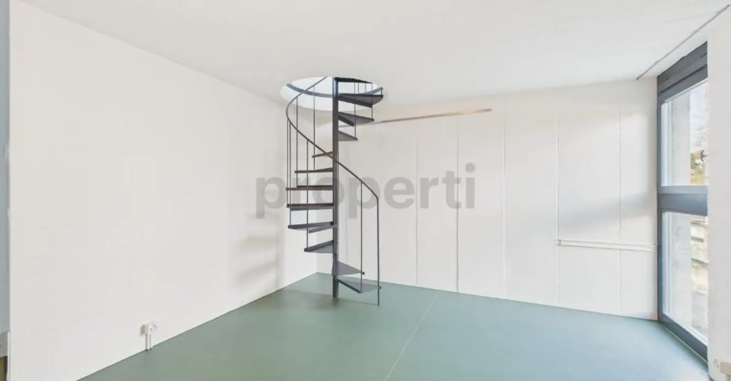 Living in an Icon of Swiss Architecture | Unique 4.5-Room Maisonette Apartment in the Listed Atelier-5 Ensemble in Flamatt - Photo 5 of 12