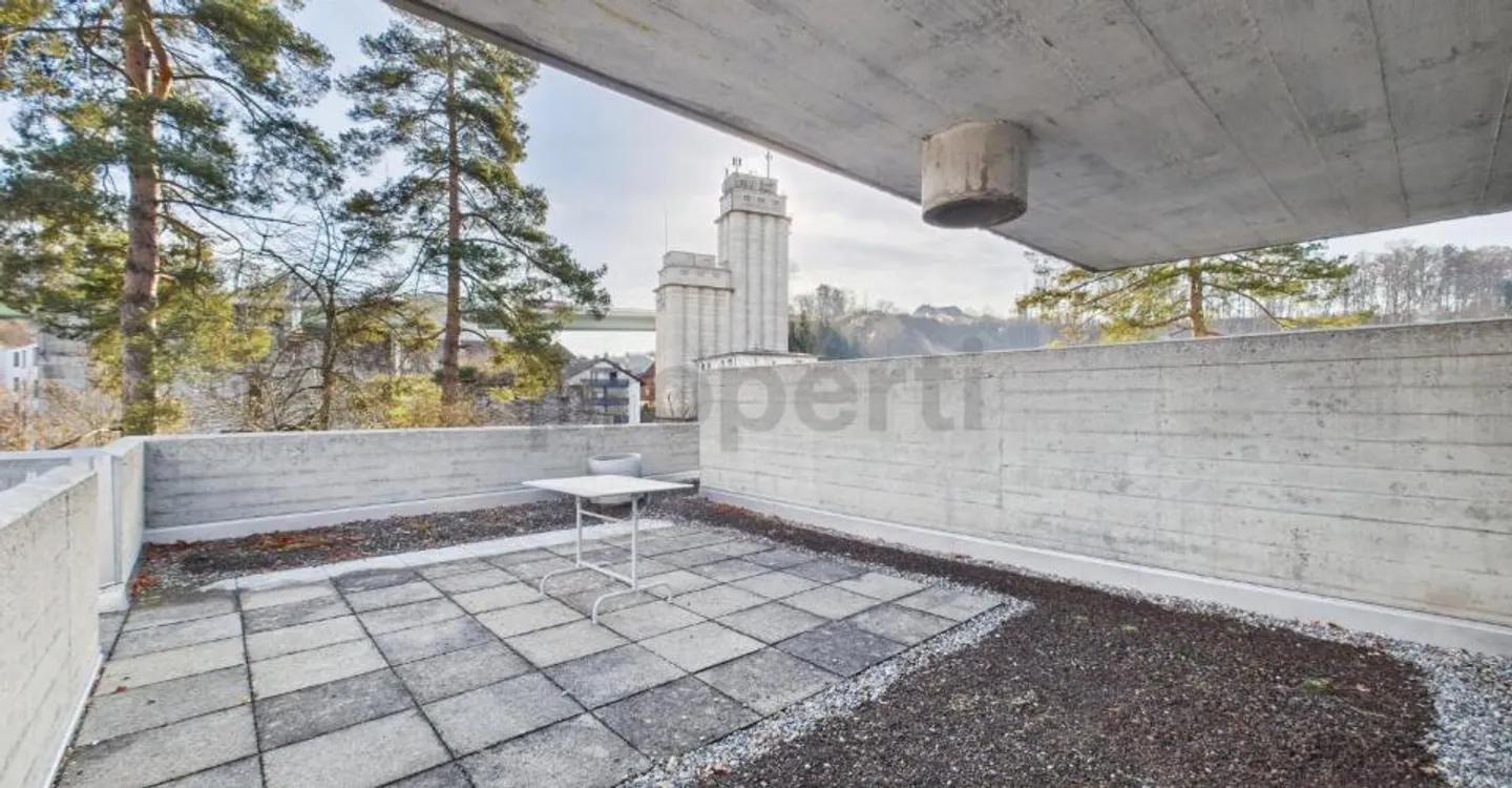 Living in an Icon of Swiss Architecture | Unique 4.5-Room Maisonette Apartment in the Listed Atelier-5 Ensemble in Flamatt - Photo 8 of 12