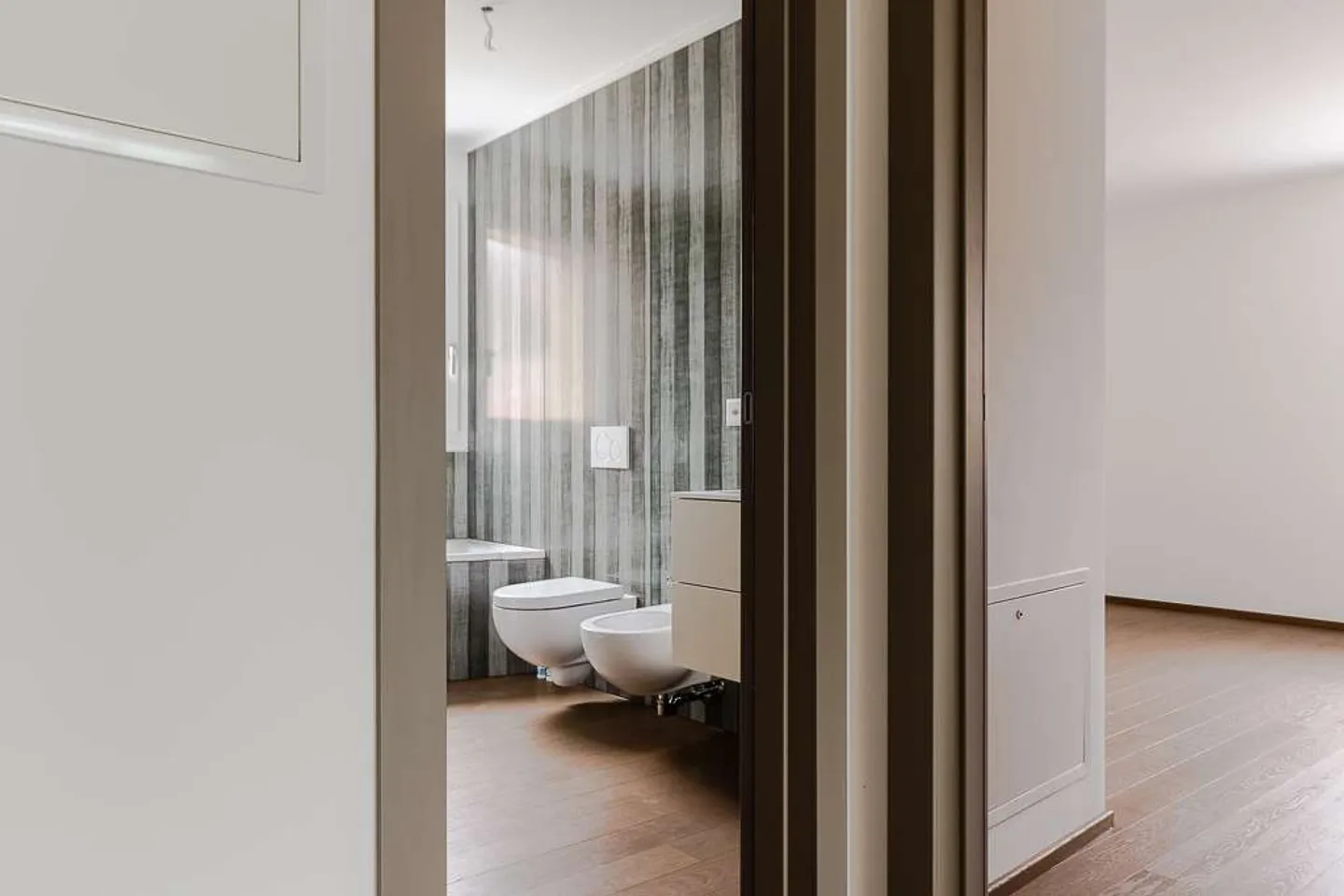 Melide - moderno appartamento di 4,5 stanze con vista lago e giardino sul tetto - Foto 6 di 13