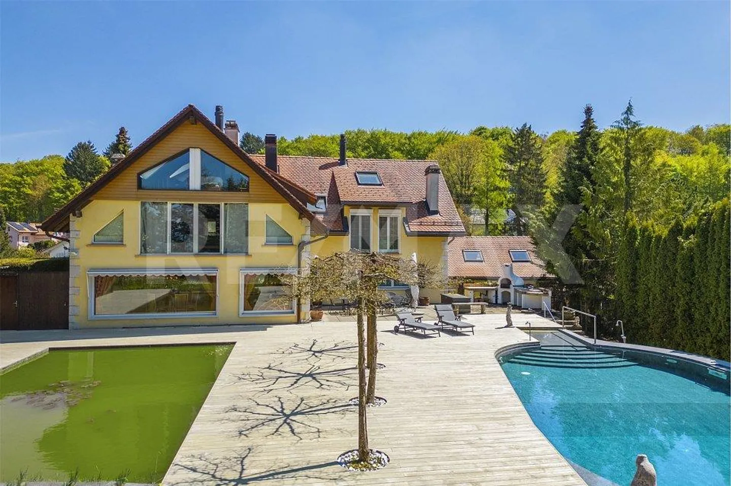 Are you looking for a rare gem? - Photo 1 of 13