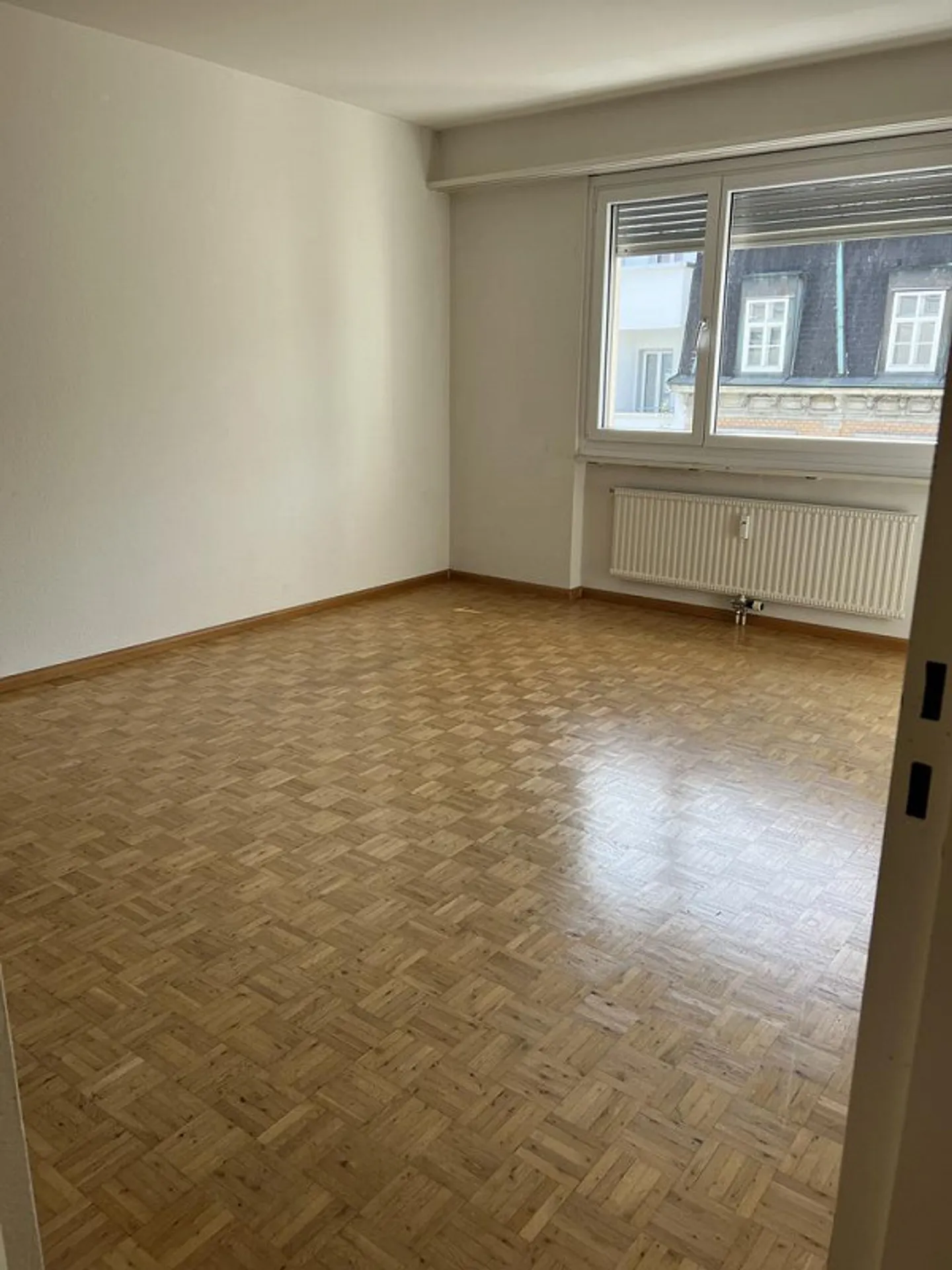 Appartement 2 pièces confortable près de la gare SBB - Photo 3 sur 7