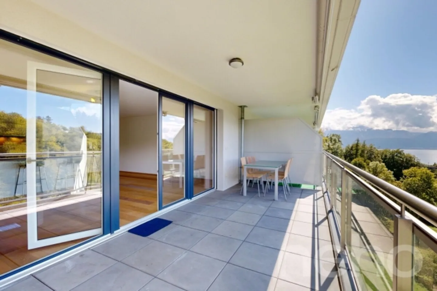 Modernes und Helles Apartment in Belmont-sur-Lausanne - Foto 3 von 13