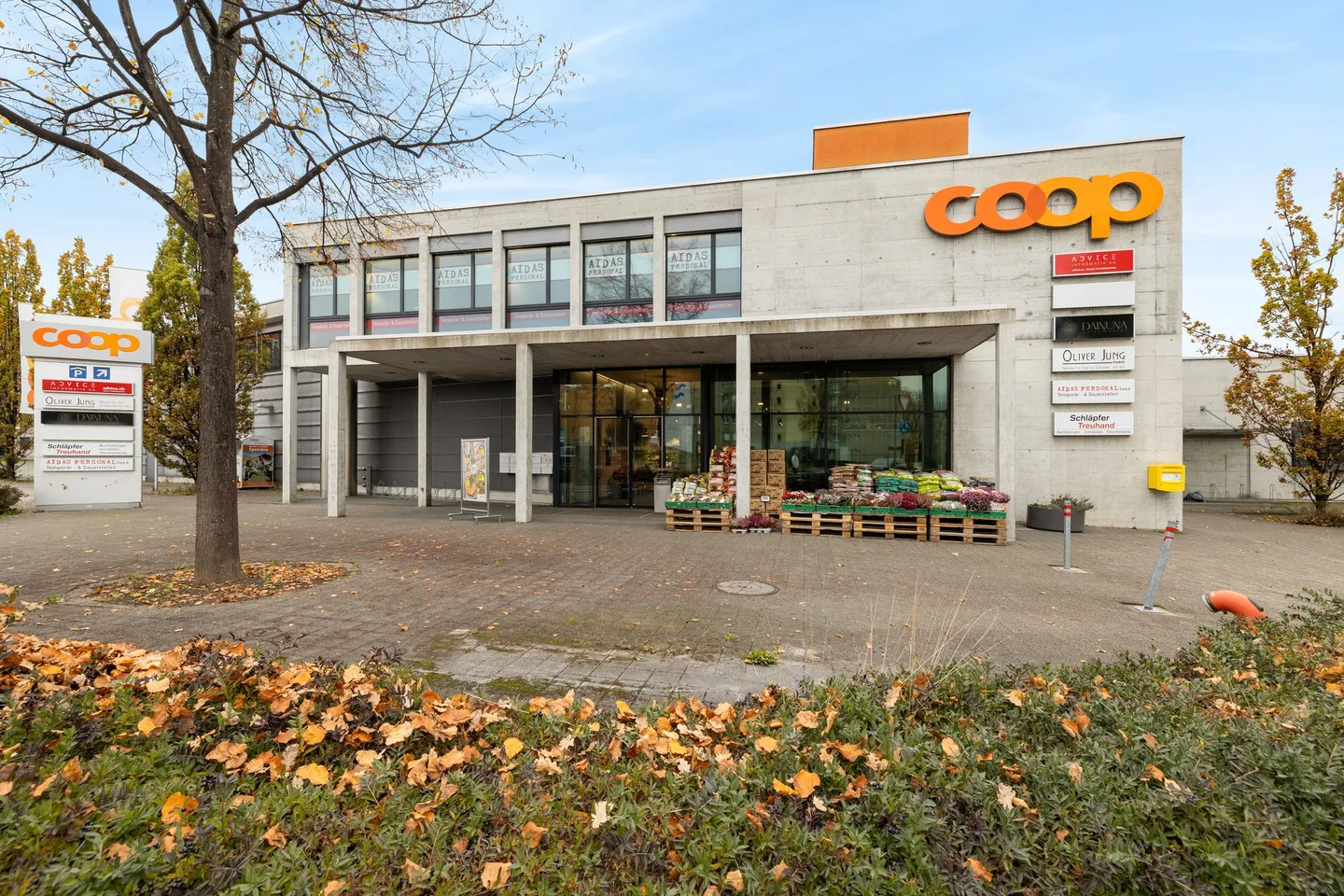 Mischgenutztes Gebäude mieten - Foto 1 von 5