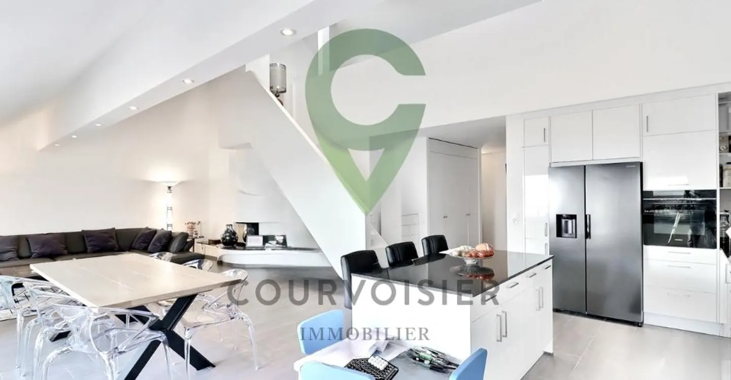 Beau 4,5 pièces avec panorama exclusif sur le lac et les montagnes - Photo 3 sur 12