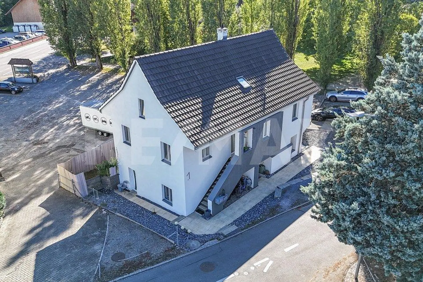 Vivere con prospettiva – Casa ristrutturata con appartamento duplex e z... - Foto 1 di 13