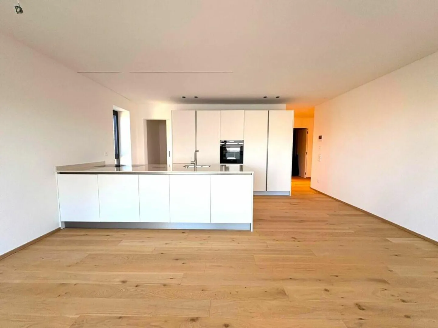 Beautiful 3.5 Room New Apartment - Photo 1 of 5