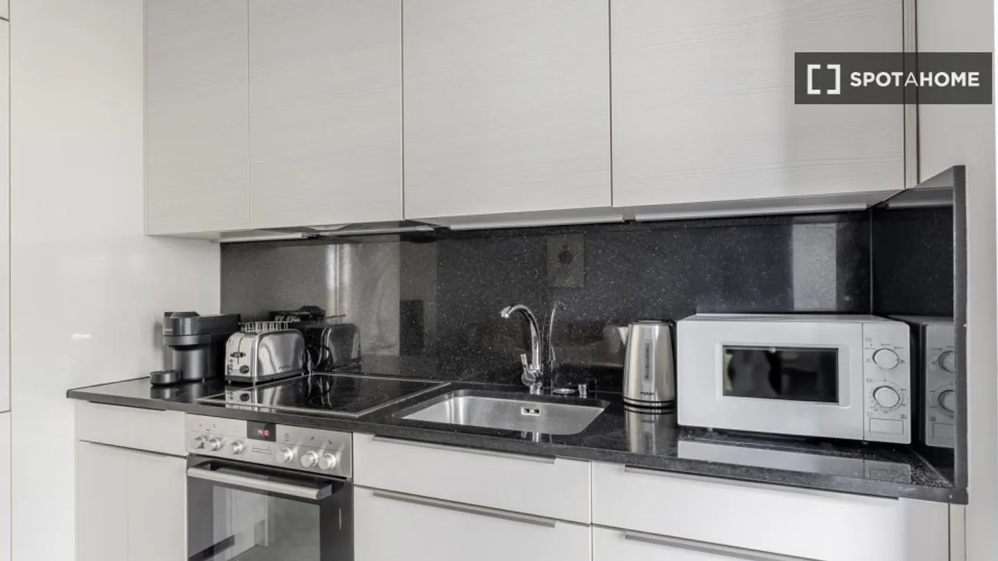 Appartamento in affitto - Foto 7 di 18