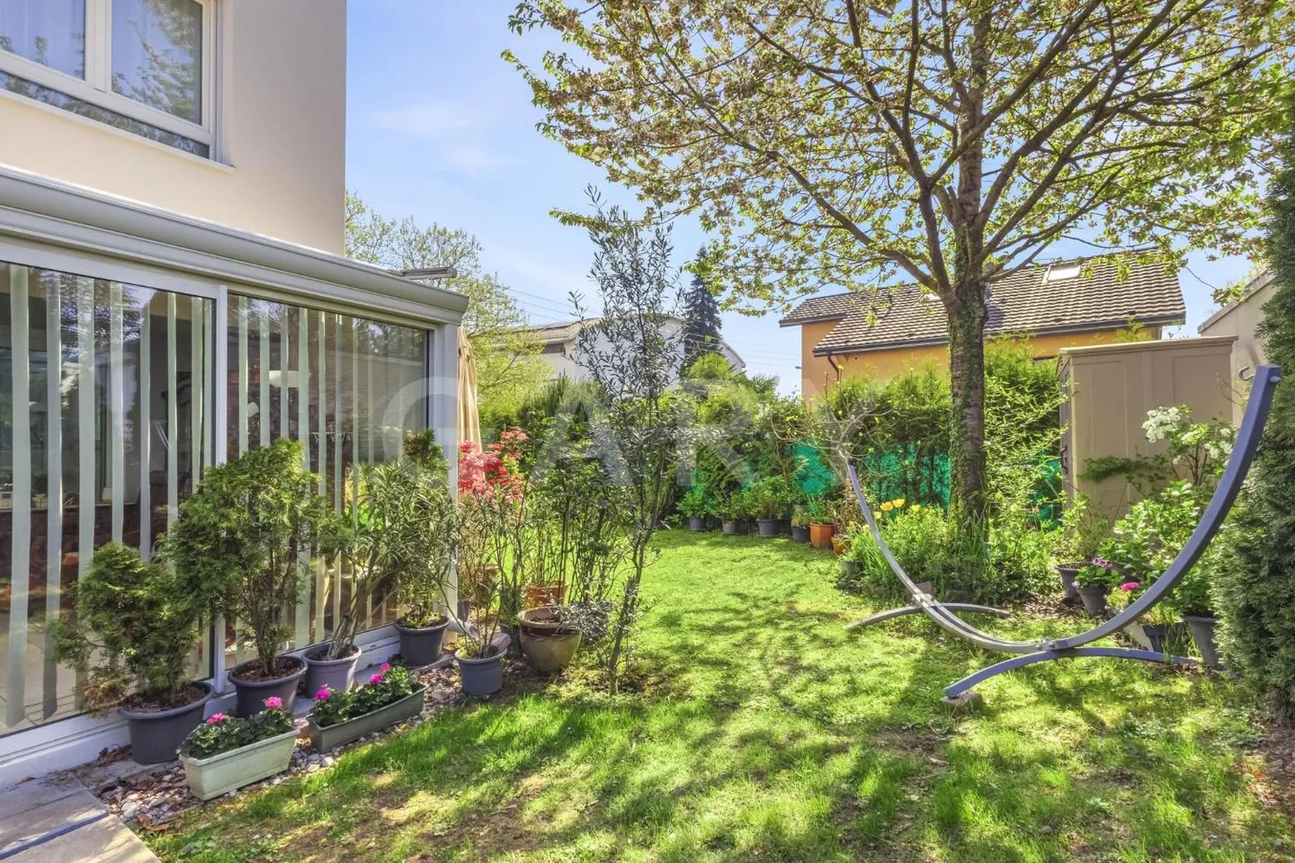 Charming Single-Family Home THPE in the Heart of Meyrin-Village - Photo 10 of 12