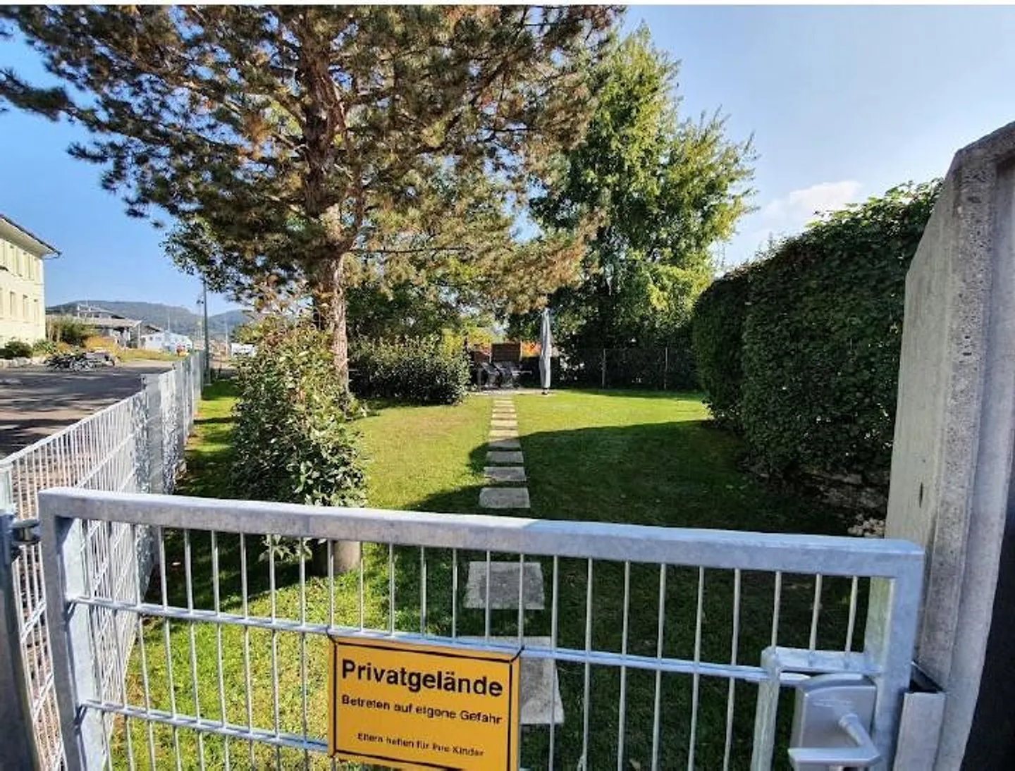 Appartement sous les combles lumineux de 4,5 pièces avec cheminée - Photo 8 sur 9