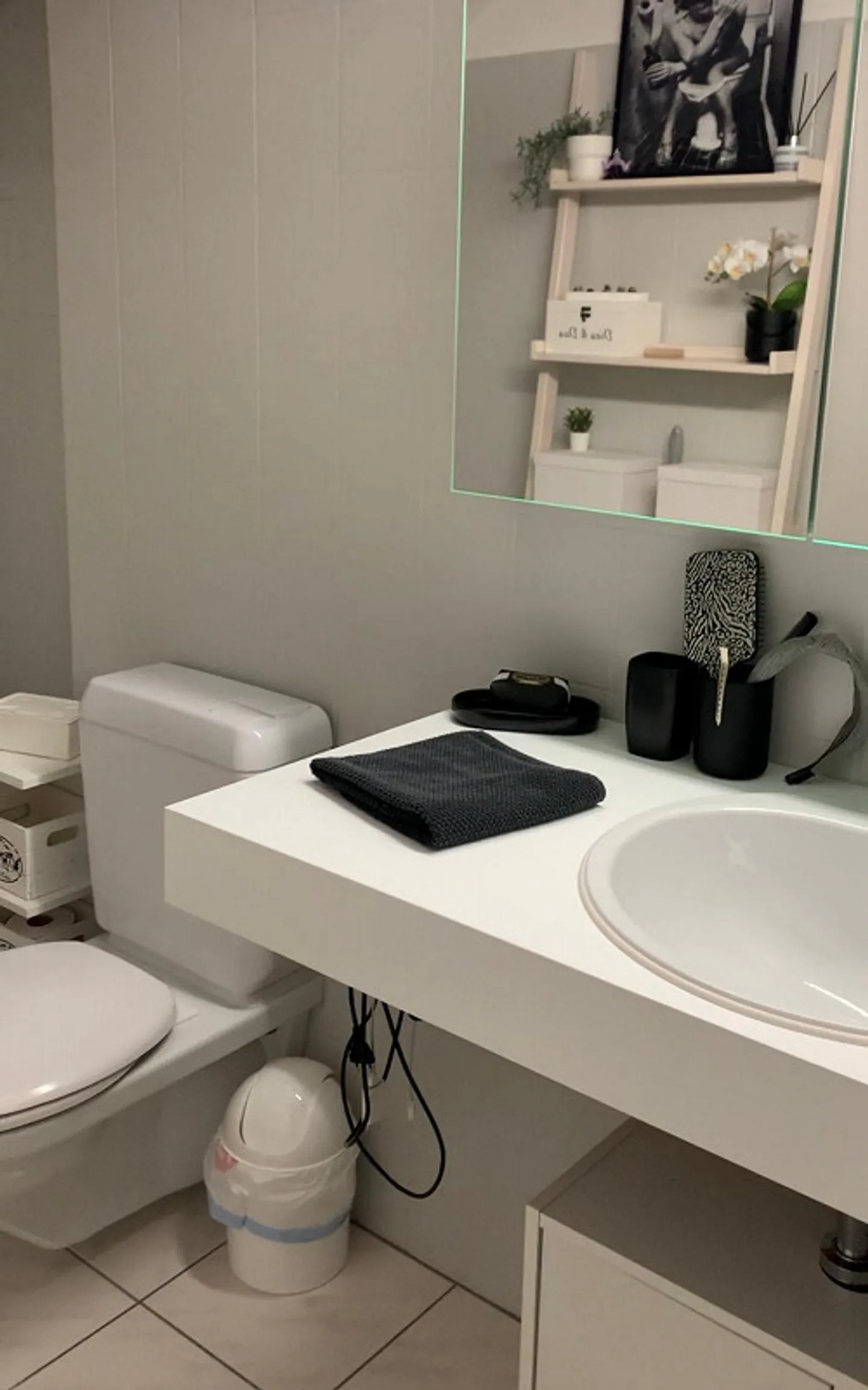 Appartement sous les combles lumineux de 4,5 pièces avec cheminée - Photo 6 sur 9