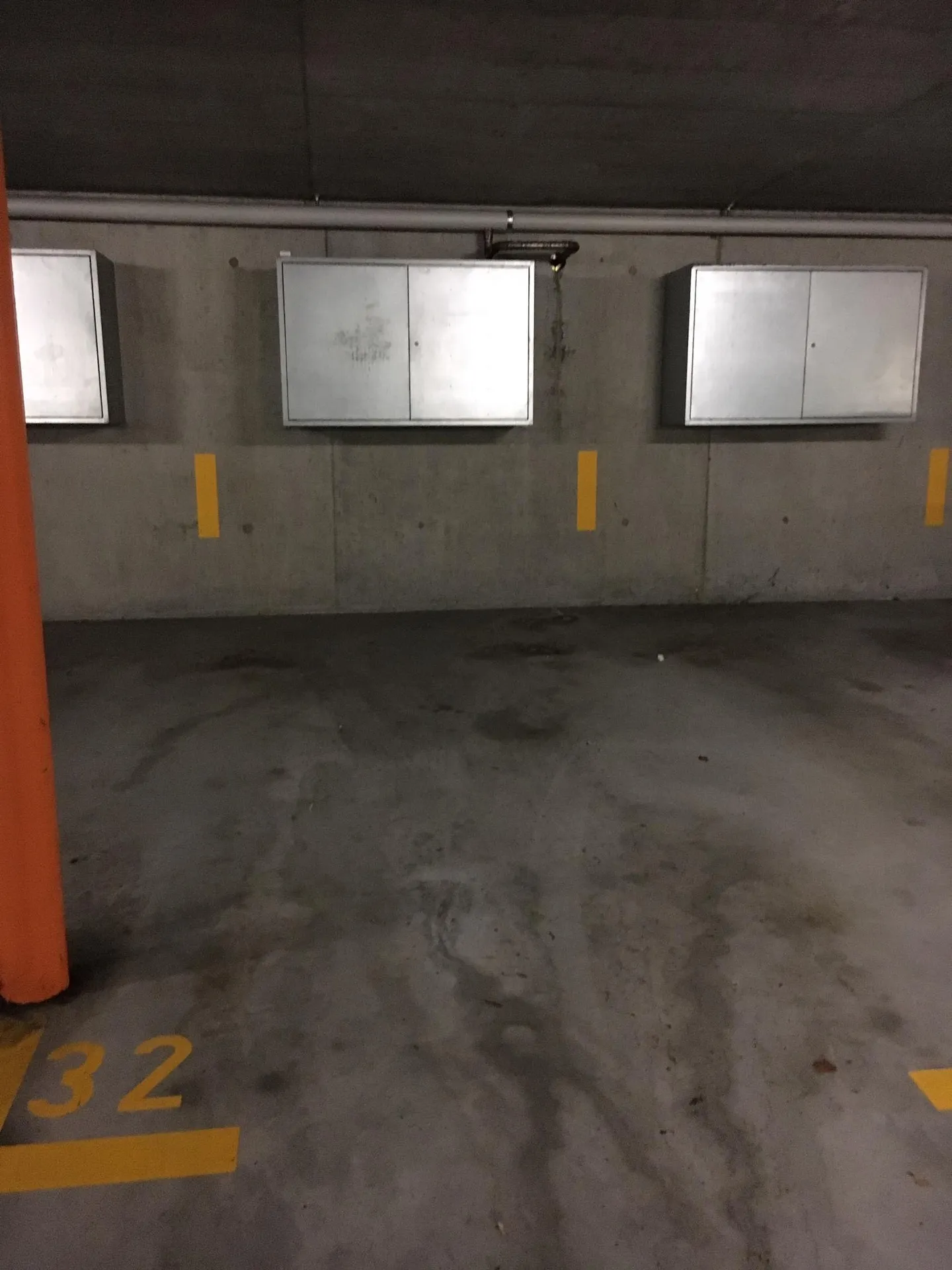 Outdoor parking space for rent - Photo 2 of 2