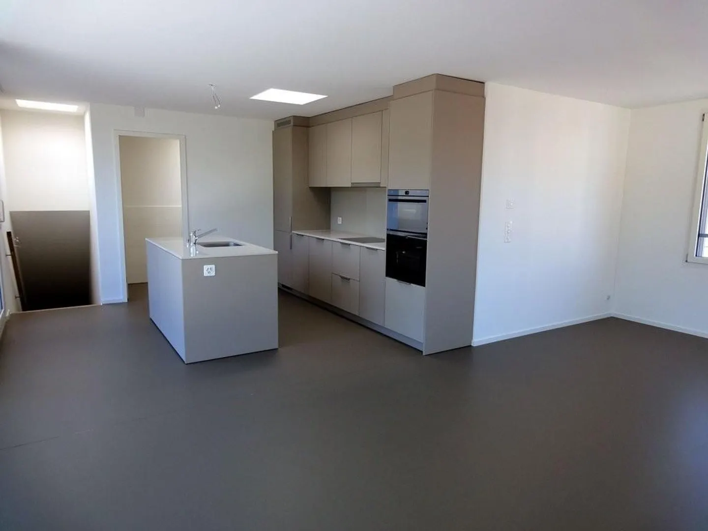 Appartamento duplex all'ultimo piano direttamente al Balgrist - Foto 2 di 7