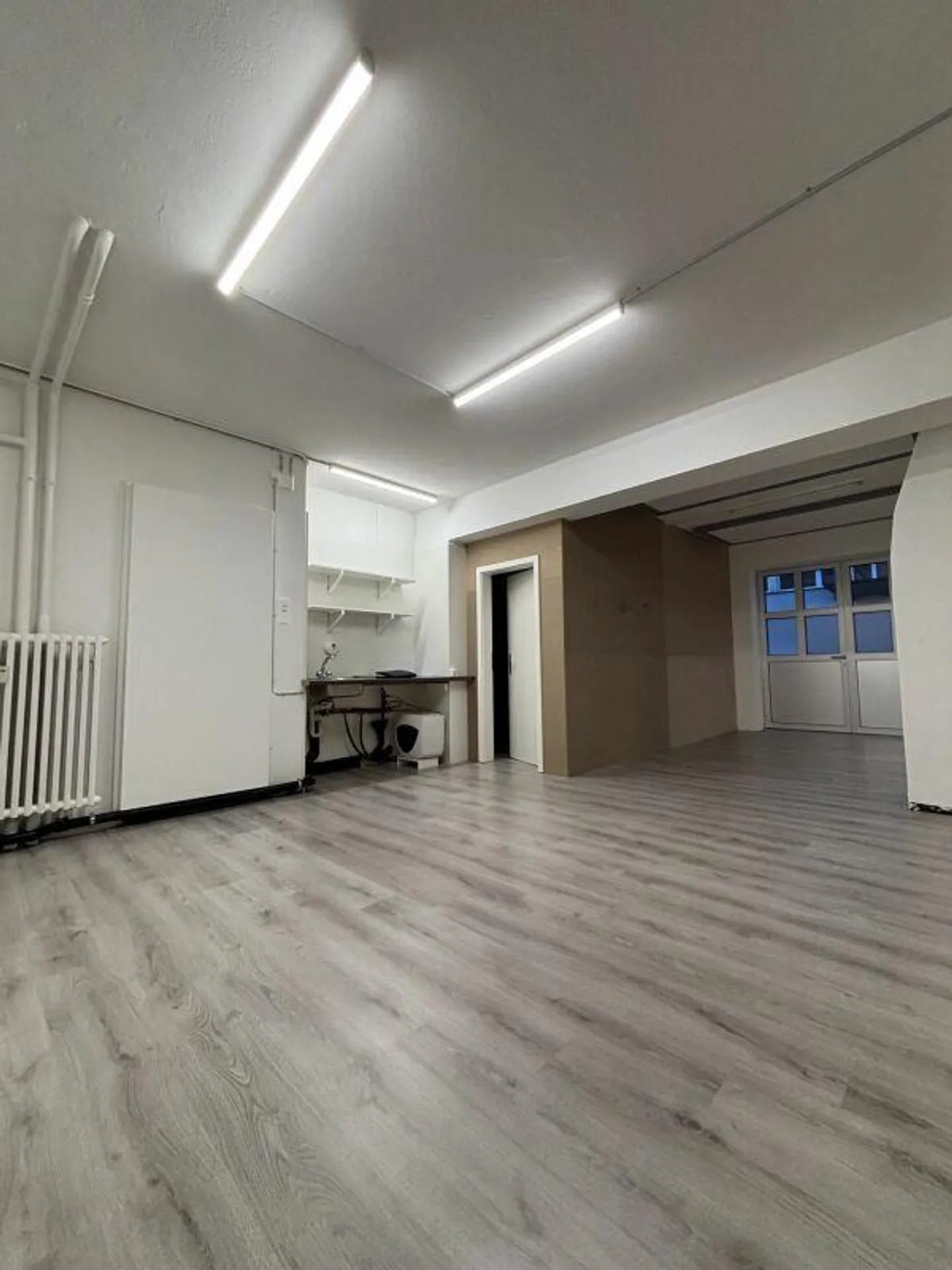 Grosszügiges Atelier in zentraler Lage - Foto 3 von 9