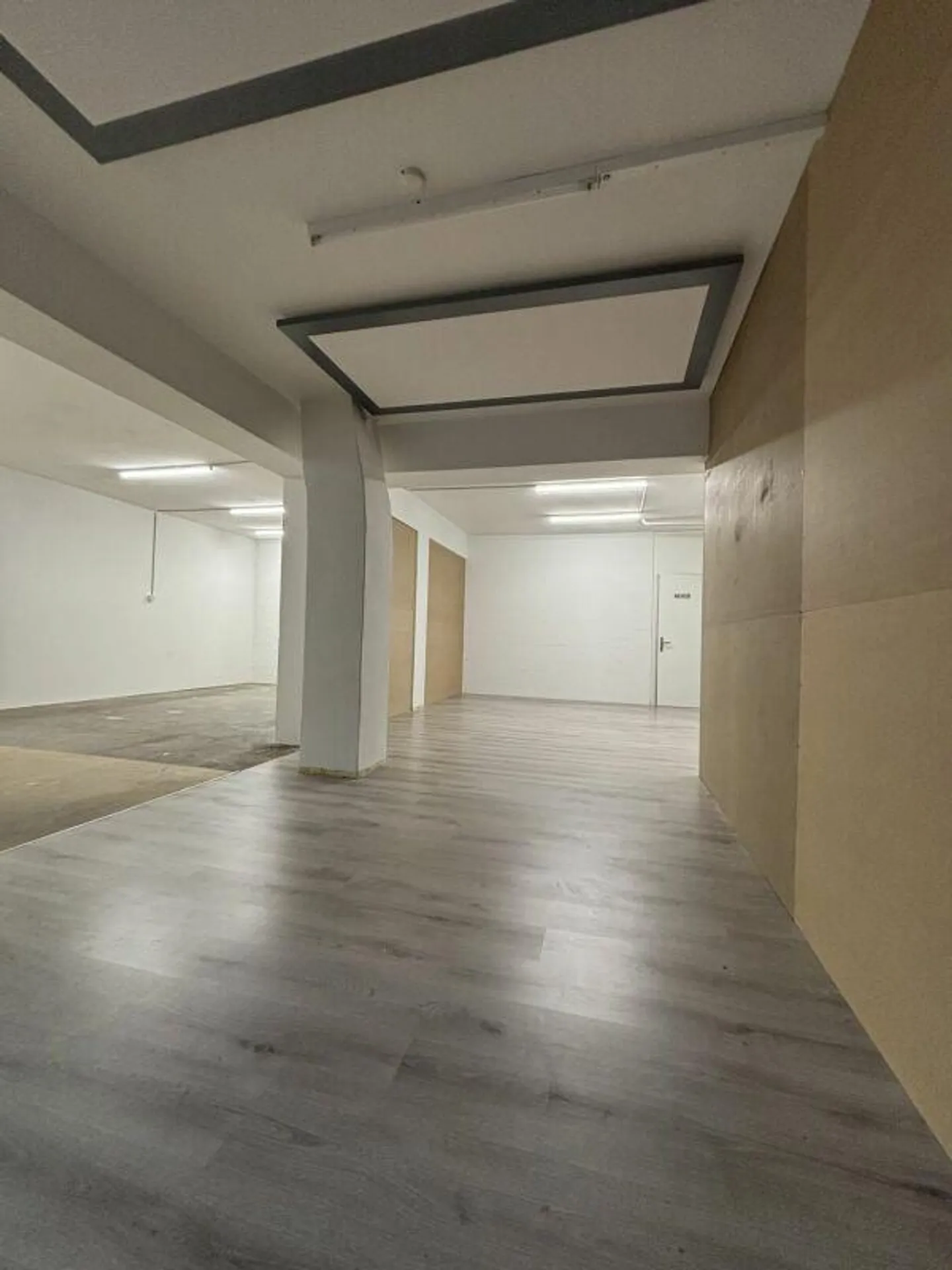 Grosszügiges Atelier in zentraler Lage - Foto 5 von 9