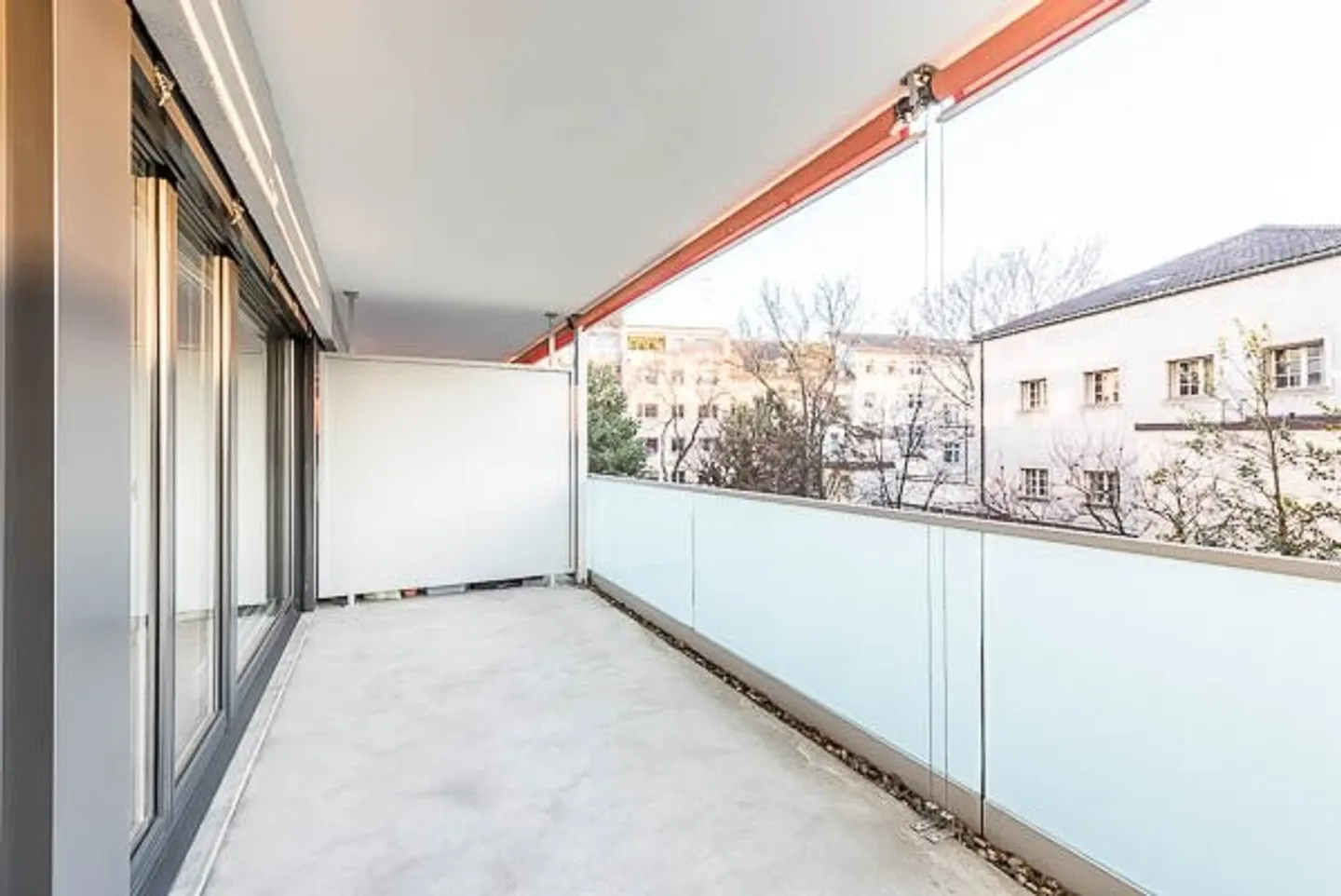 Wonderful living at Schützengraben in Basel - Photo 12 of 12