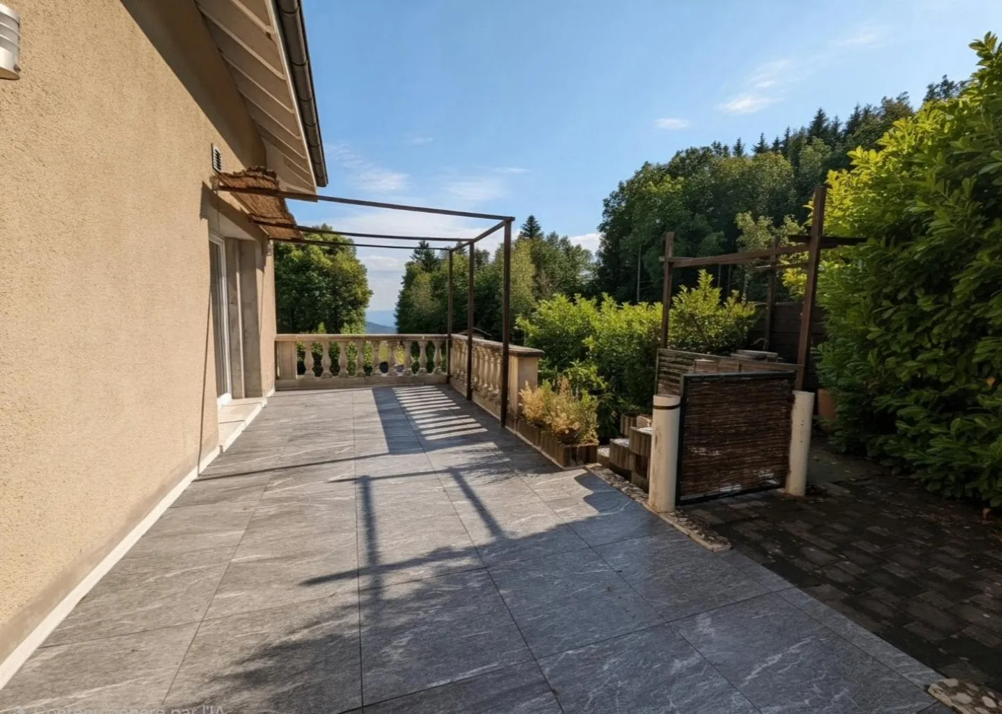 Wohnung mit Terrasse 6,5 Zimmer - Foto 1 von 13