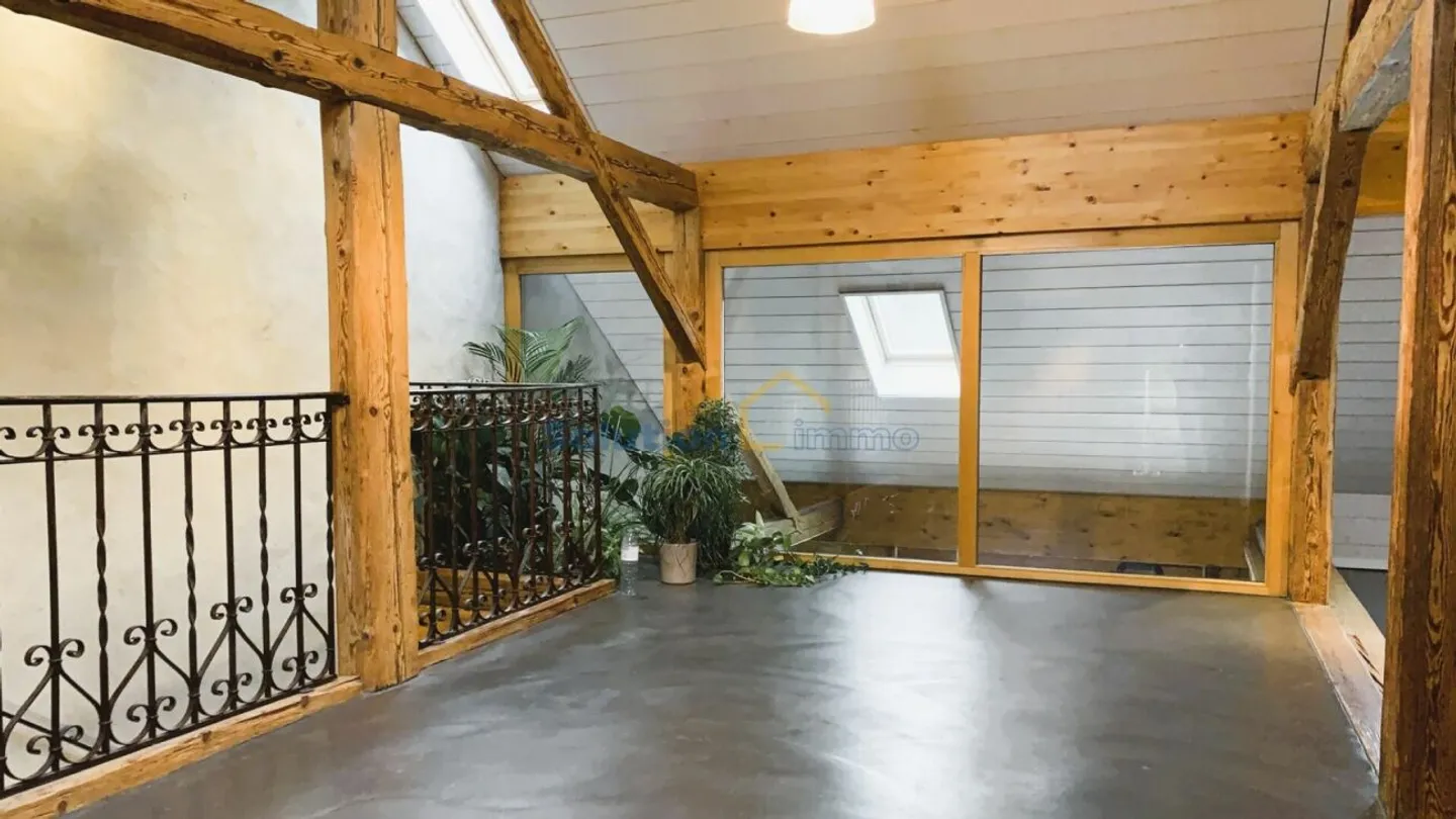 Schönes renoviertes Bauernhaus mit 2 Wohnungen - Photo 9 of 14